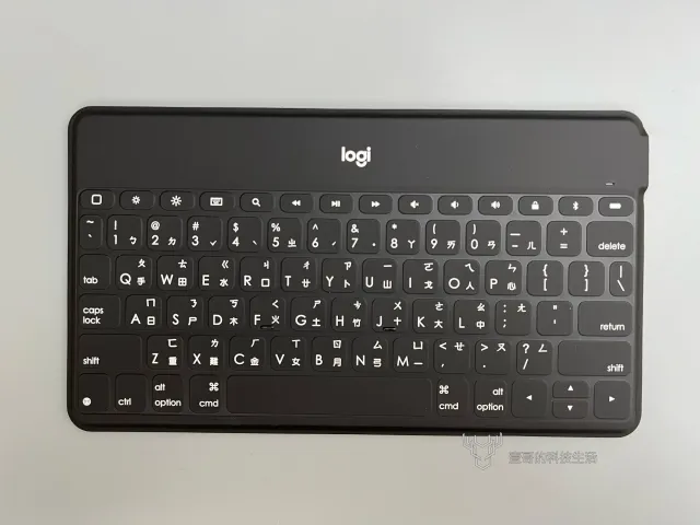 罗技 Logitech Keys-To-Go 开箱实测：让iPhone与iPad一秒变笔电的随身好物